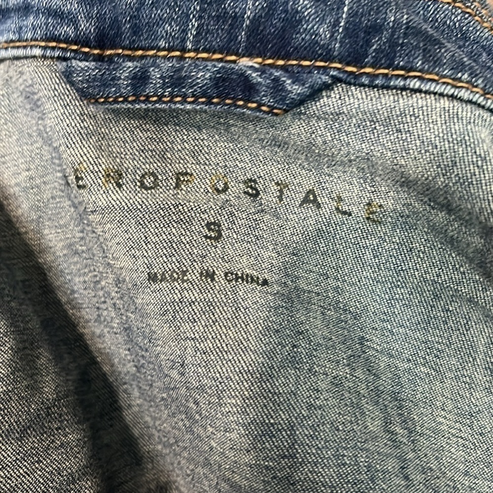 Aeropostale Small Petite Blue Jean Distressed Jacket - Picture 4 of 4